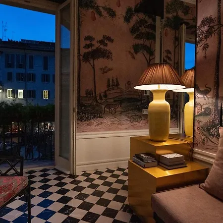 Pantheon Balcony Morgana Aparthotel Rome