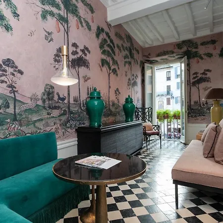 Casa Morgana - The Pantheon Balcony Apartament *